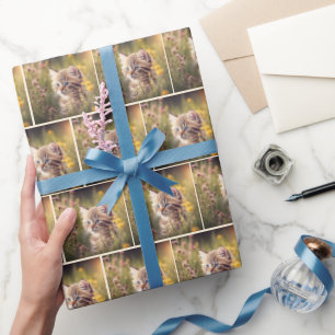 Tabby kitten in wilde bloemen cadeaupapier