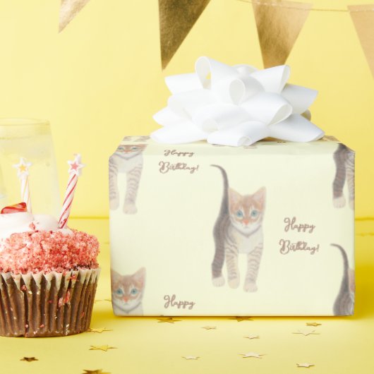 Tabby kitten met  tekstinpakpapier cadeaupapier (Verjaardagsfeest)
