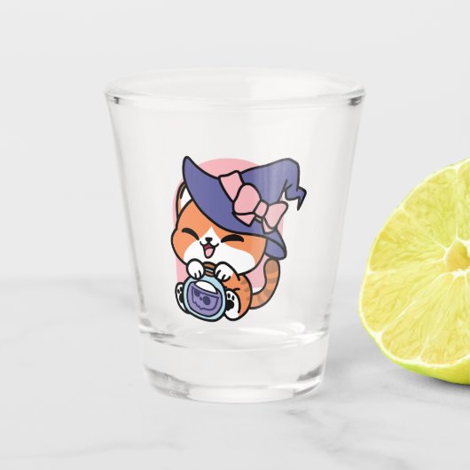Tabby Witch Brew – Cute Halloween Cat Design Shot Glas (Voorkant)