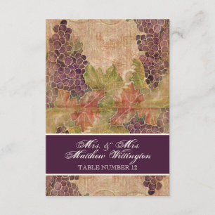 Table de mariage avec numéro de table de vignoble