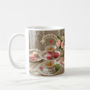Table fleurie, tasses d'eau, plateaux en gradins m