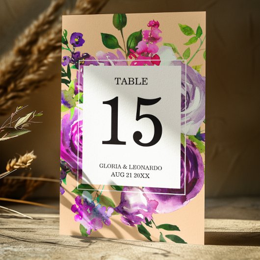 Table Mariage floral violet romantique Numéro de tableau