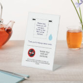 Table Signe de toilette et de tabac de l'hôtel (In SItu)