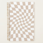 Tableau de bord À damiers dépoli rose sable rétro<br><div class="desc">Parfait coussin design dépoli à damiers aux couleurs pastel,  plein de grandes vibes. Vérificateurs déformés modernes en couleur Rose rose sable. Ce joli design rétro psychédélique vous emmène au pays des merveilles. Chèques déformés aux couleurs pastel. Twirl et tourbillonner,  tours,  à damiers motif</div>