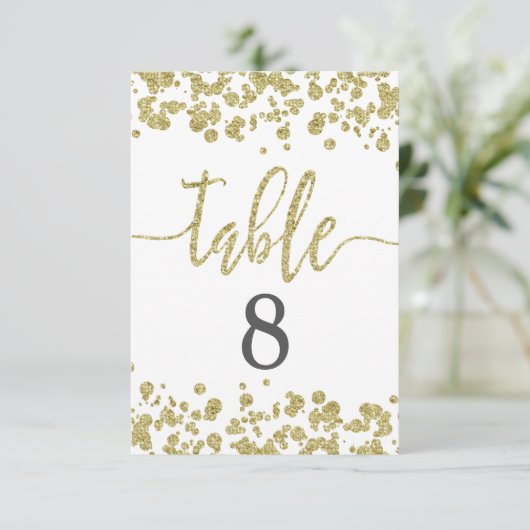 Tableau de numéros de table avec confettis blanc e (Debout devant)