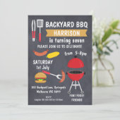Tableau noir Jardin barbecue Invitation d'annivers (Debout devant)