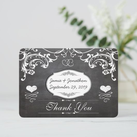 Tableau noir Met Initiales coeur Typographie RSVP (Debout devant)