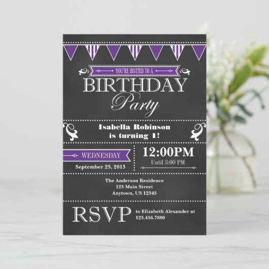 Tableau noir violet Invitation d'anniversaire (Debout devant)