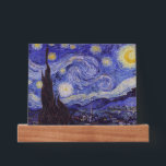 Tablette Pour Photos Vincent Van Gogh Starry Nuit Vintage Art<br><div class="desc">Vincent van Gogh Starry Night Art Peinture Starry Night est un tableau de l'artiste post-impressionniste néerlandais Vincent van Gogh. Le ciel bleu de la nuit est rempli de nuages tourbillonnants, d'étoiles et d'une lune brillante croissant. La Nuit étoilée est la seule nocturne de la série de vues depuis la fenêtre...</div>