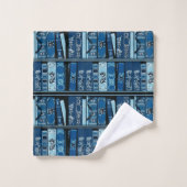 Tablettes de livres bleus Livres Vintages (Gant de toilette)