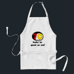 Tablier 70 T-shirts et cadeaux assez bons pour moi<br><div class="desc">Si vous ou quelqu'un que vous connaissez a 70 ans,  vous aimerez nos 70 T-shirts d'anniversaire Looks So Good On Me,  boutons,  cartes,  autocollants,  tasses,  magnets et autres vêtements et cadeaux de 70 ans avec un design de texte noir,  rouge et jaune.</div>
