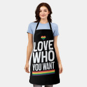 Tablier Aimez qui vous voulez drapeau Gay pride arc-en-cie (Porté)