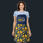 Tablier Amoureux Du Café J'Aime Les Grosses Tasses Motif C<br><div class="desc">Tablier drôle et cool pour rendre la cuisine plus amusante. Cadeau personnalisé pour la famille et les amis qui aiment la cuisine, la cuisson et essayer une nouvelle recette dans la cuisine. Customisez le libellé qui convient à votre occasion. Vous pouvez utiliser l'outil de conception pour modifier davantage le type...</div>