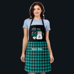 Tablier Amusant café meilleur pot noir Turquoise vert plai<br><div class="desc">Tablier drôle et cool pour rendre la cuisine plus amusante. Cadeau personnalisé pour la famille et les amis qui aiment la cuisine, la cuisson et essayer une nouvelle recette dans la cuisine. Customisez le libellé qui convient à votre occasion. Vous pouvez utiliser l'outil de conception pour modifier davantage le type...</div>