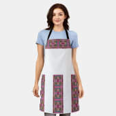 Tablier avec broderie de grand-mère (Porté)
