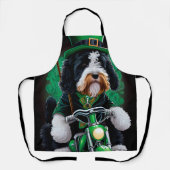 Tablier Bernedoodle Chien conduisant vélo St. Patrick's Da (Recto)