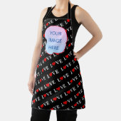 Tablier Black LOVE tendance noir et blanc (Insitu)