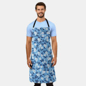 Tablier Bleu, Fleurs blanches : Vintage (Porté)