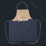 Tablier BUBBIE est Love NAVY & TAN Script Apron<br><div class="desc">Bubbie est Love NAVY & TAN. Design de script moderne propre. Il n'y a rien de tel que l'amour d'une grand-mère. Une excellente façon de dire Je t'aime Coordonner avec notre couverture Challah Dough correspondante que vous pouvez trouver ici : https://www.zazzle.com/collections/coordinated_apron_sets-119984004460509285 A PROPOS DE NOS COUVERTURES CHALLAH DOUGH : Amateurs...</div>