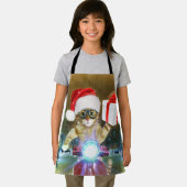 Tablier Cat in the Santa Claus hat delivers Christmas gift (Insitu)