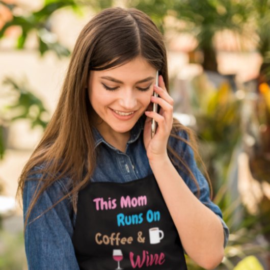 Tablier Cette Maman Fait Du Café Et Du Vin