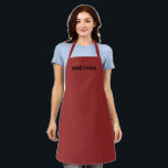 Tablier Chaîne personnalisée nom rouge texte monocuisine<br><div class="desc">Personnaliser personnalisez avec nom texte ou monogramme grenat rouge Apron avec police de style de machine à écrire noir,  texte simple,  moderne,  élégant style. Idéal pour cuisiniers,  chefs,  poteries,  céramiques,  artisanat,  travail,  cuisine,  boulangerie,  barbecue,  grill,  mais aussi pour les entreprises et les magasins,  etc</div>