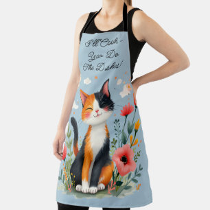 Tablier Chat calicot souriant dans un jardin en fleurs