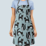 Tablier Chats Tuxedo noirs et blancs<br><div class="desc">Cute black and white tuxedo cats going about their business. A fun pattern on a mid blue background.</div>