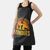 Tablier Chien Chasse Les Zombies Design Halloween (Insitu)