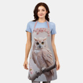 Tablier Chouette aux fleurs de cerises roses (Porté)