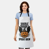 Tablier Citrouille d'Halloween Sorcière Double Ennui Desig (Porté)