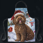 Tablier Cockapoo Winter Wonderland Christmas Joy<br><div class="desc">Ce design festif reflète l'esprit joyeux de la période des fêtes, avec un adorable petit portant un chapeau de Père Noël. Le chien est niché dans un pays des merveilles hivernales, avec un bonhomme de neige, un sapin de Noël décoré et des cadeaux joliment emballés. Les flocons de neige tombent...</div>