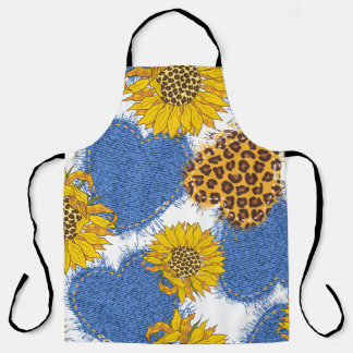 Tablier Coeurs Denim en tissu avec bords déchirés et le