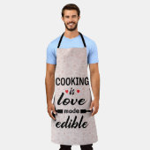 Tablier Cuisine est amour drôle slogan (Porté)