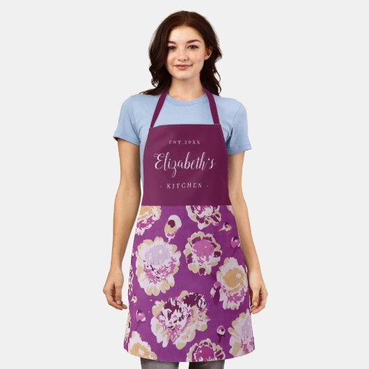 Tablier cuisine fleurie moderne mauve personnalisée (Porté)