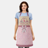 Tablier Cupcake rose de la cuisine du nom personnalisé et  (Porté)