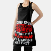 Tablier Derrière Chaque Petite-Fille Qui Croit En Elle-Mêm (Insitu)