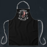 Tablier Drapeau américain personnalisé pour vétéran fier d<br><div class="desc">Drapeau américain personnalisé pour vétéran fier des États-Unis avec des soldats armés et un motif de drapeau américain. Personnalisez avec votre nom,  texte personnalisé et emplacement ! Cadeau idéal pour cette personne spéciale dans votre vie !</div>