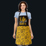 Tablier Drôle Baker Life Citation Vintage Cake Muffin Moti<br><div class="desc">Tablier drôle et cool pour rendre la cuisine plus amusante. Cadeau personnalisé pour la famille et les amis qui aiment la cuisine, la cuisson et essayer une nouvelle recette dans la cuisine. Customisez le libellé qui convient à votre occasion. Vous pouvez utiliser l'outil de conception pour modifier davantage le type...</div>