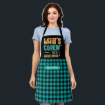 Tablier Drôle Qu'est-ce que la Cuisine Bonne apparence Mot<br><div class="desc">Tablier drôle et cool pour rendre la cuisine plus amusante. Cadeau personnalisé pour la famille et les amis qui aiment la cuisine, la cuisson et essayer une nouvelle recette dans la cuisine. Customisez le libellé qui convient à votre occasion. Vous pouvez utiliser l'outil de conception pour modifier davantage le type...</div>