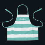 Tablier Enfants mignonette Turquoise et blanche bandes per<br><div class="desc">Votre enfant adorera préparer ou vous aider à cuisiner dans ce tablier personnalisé Kids Cute Turquoise and White Stripes. Ce design moderne a de larges bandes horizontales sur un tablier tout-en-un et le nom est en blanc blanc blanc en lettres blanches sur le dessus. CLIQUEZ SUR L'OPTION PERSONNALISER LE MODÈLE...</div>