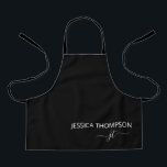 Tablier Enfants Personnalisé Noir Monogramme Nom mignon<br><div class="desc">Enfants Moderne Simple Monogrammé Noir et Blanc avec élégant Argent Élégant Apron Moderne. Cet tablier peut être customisé pour inclure vos initiales et prénom et nom de famille et est un anniversaire parfait, baby shower, mariage, douche nuptiale, anniversaire, jour de la mère, ou cadeau de fête de bachelorette. Veuillez contacter...</div>
