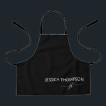 Tablier Enfants Personnalisé Noir Monogramme Nom mignon<br><div class="desc">Enfants Moderne Simple Monogrammé Noir et Blanc avec élégant Argent Élégant Apron Moderne. Cet tablier peut être customisé pour inclure vos initiales et prénom et nom de famille et est un anniversaire parfait, baby shower, mariage, douche nuptiale, anniversaire, jour de la mère, ou cadeau de fête de bachelorette. Veuillez contacter...</div>
