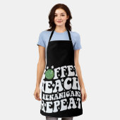 Tablier Enseignant au café Shenanigans Répéter Disco Ball  (Porté)