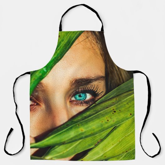 Tablier Femme derrière les feuilles verts (Recto)