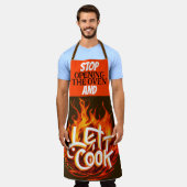 Tablier Feu Brown et orange laissez cuire (Porté)