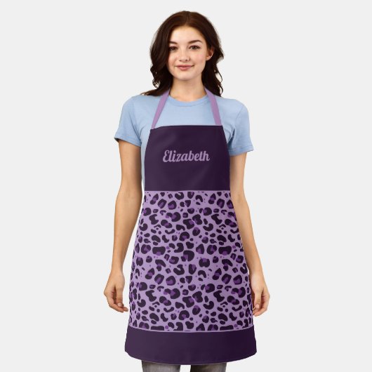 Tablier Fille tendance empreinte de léopard violette avec  (Porté)