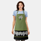 Tablier Fleurs Edelweiss vertes et noires Adultes (Porté)