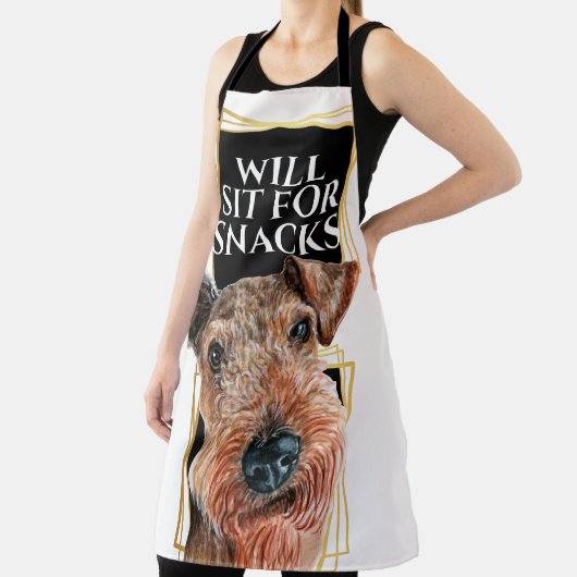 Tablier Funny Airedale terrier s'assoit pour des collation (Insitu)