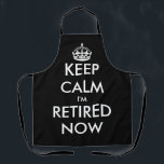 Tablier Funny Garder calme je suis à la retraite maintenan<br><div class="desc">Drôle Gardez calme je suis à la retraite maintenant tablier barbecue de cuisine pour les hommes ou les femmes. Amusante idée cadeau pour la fête de la retraite. Personnalisé Restez calme et continuez le texte. Humour lié au travail pour le patron, collègue, employés, collègue, mari, femme, etc. Cuisine noire et...</div>
